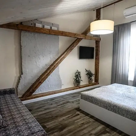 N°10 Hotel