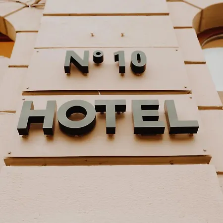 N°10 Hotel
